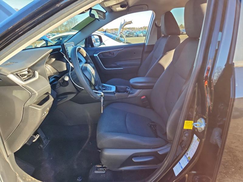 Фото 7 - TOYOTA RAV4