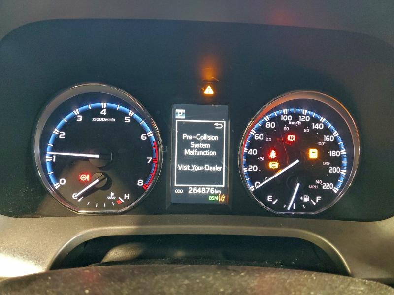 Фото 9 - TOYOTA RAV4