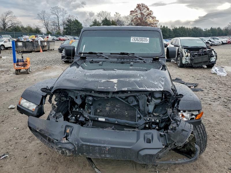 Фото 5 - JEEP GLADIATOR