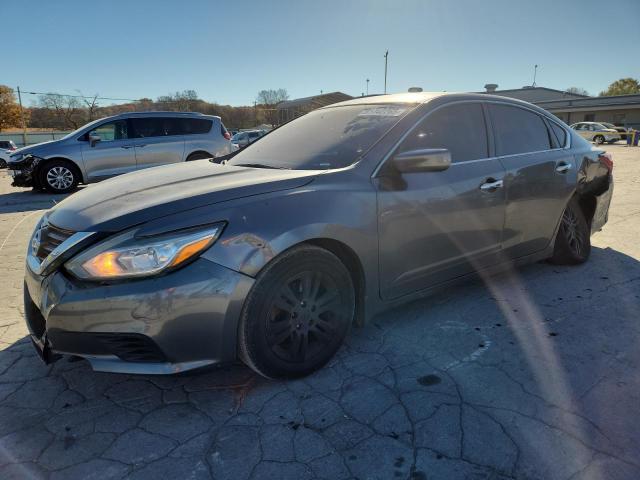 Фото 1 - NISSAN ALTIMA