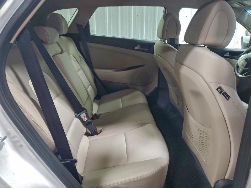 Фото 10 - HYUNDAI TUCSON