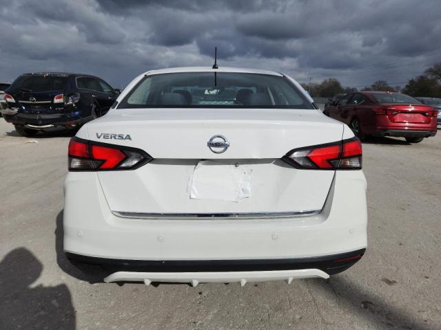 Фото 6 - NISSAN VERSA