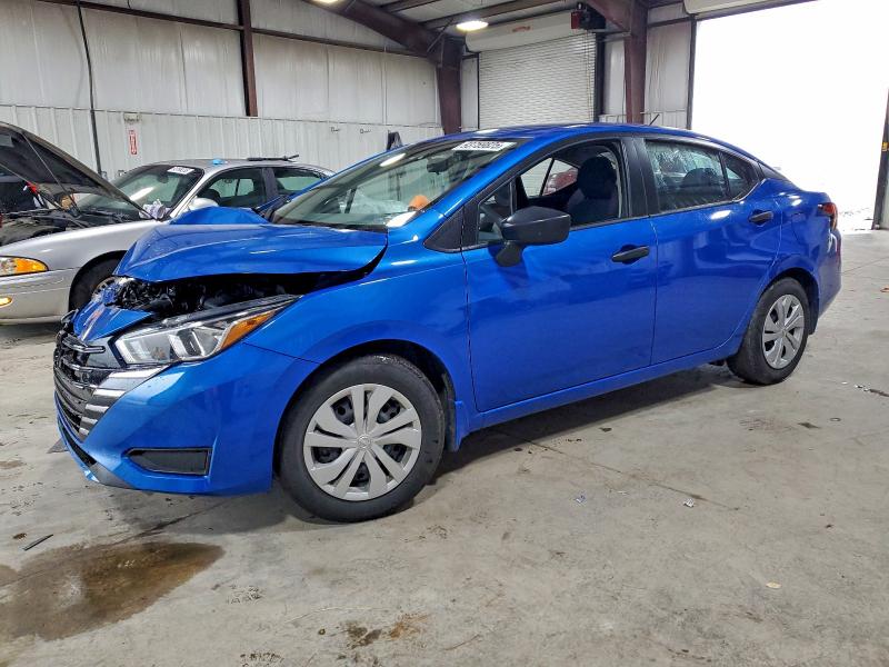 Фото 1 - NISSAN VERSA