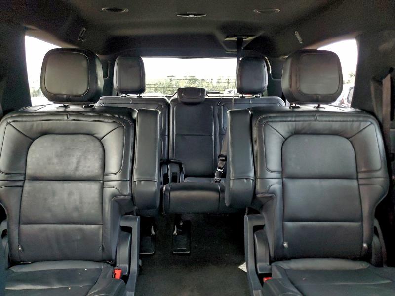 Фото 10 - LINCOLN NAVIGATOR