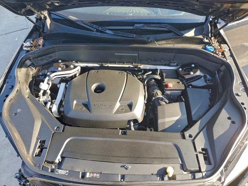 Фото 12 - VOLVO XC90