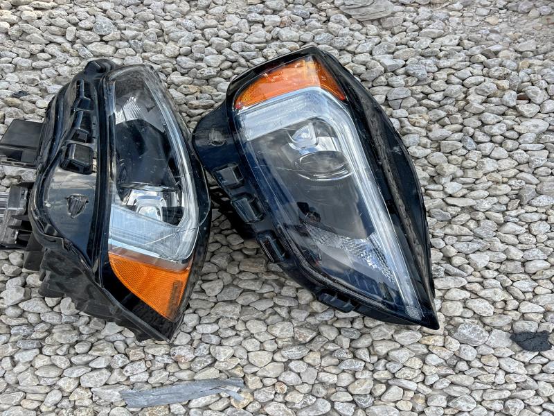 Фото 12 - FORD EDGE