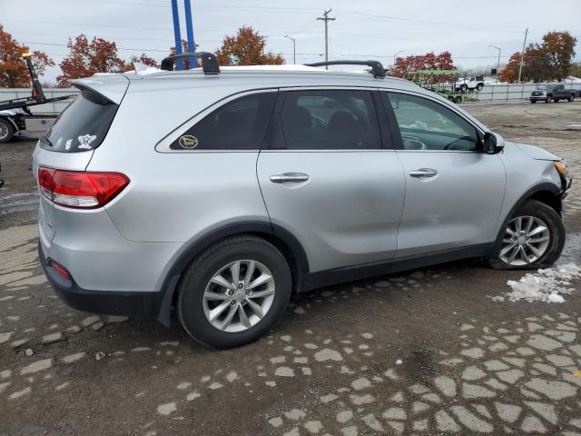 Фото 3 - KIA SORENTO