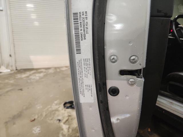 Фото 12 - DODGE CHALLENGER