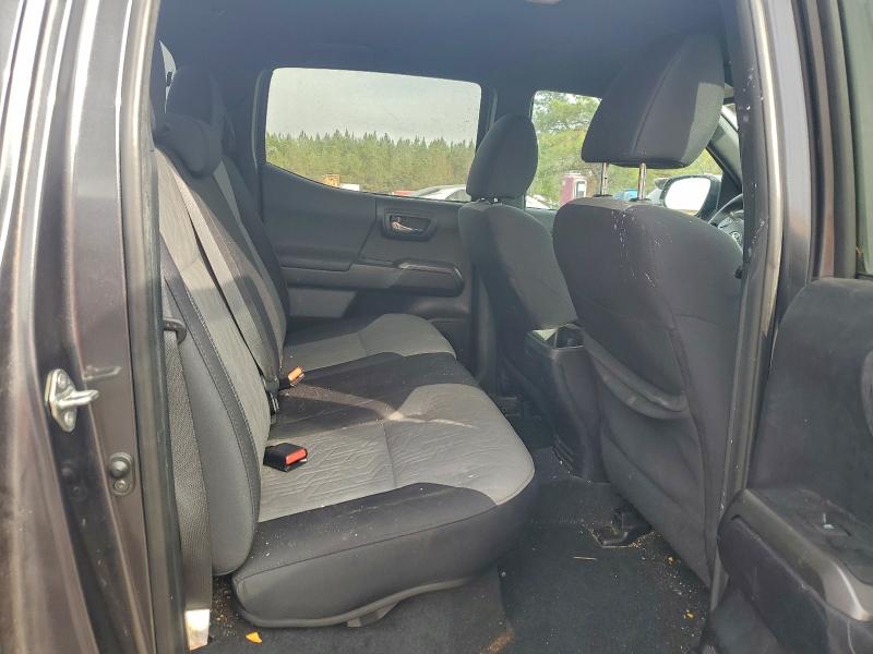 Фото 10 - TOYOTA TACOMA