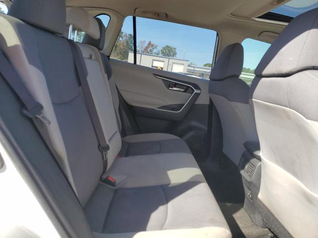 Фото 11 - TOYOTA RAV4