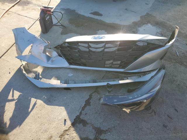 Фото 12 - HYUNDAI ELANTRA