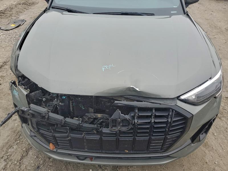 Фото 12 - AUDI Q3