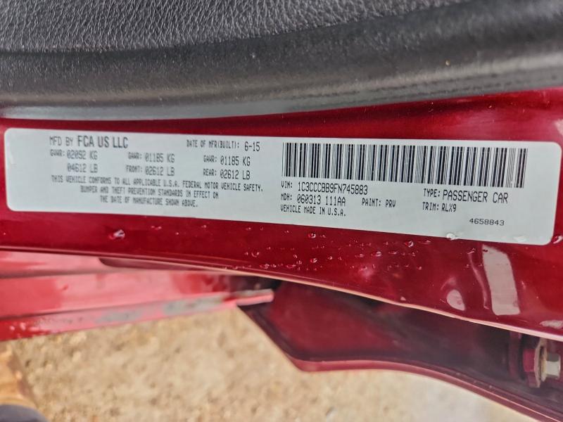 Фото 12 - CHRYSLER 200