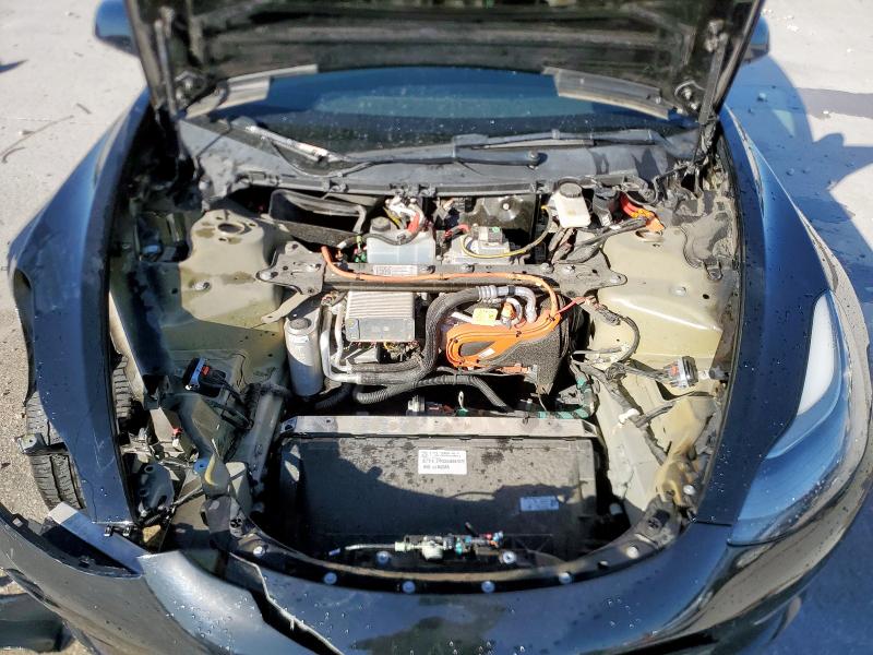 Фото 11 - TESLA MODEL 3