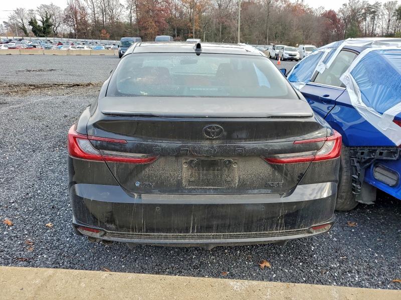 Фото 6 - TOYOTA CAMRY