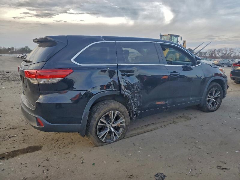 Фото 3 - TOYOTA HIGHLANDER