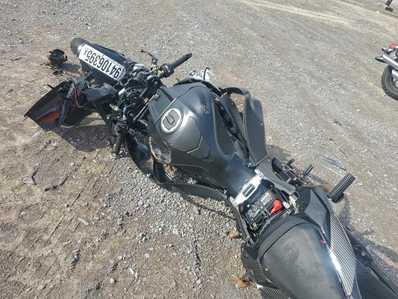 KAWASAKI ZX1002 M 2024