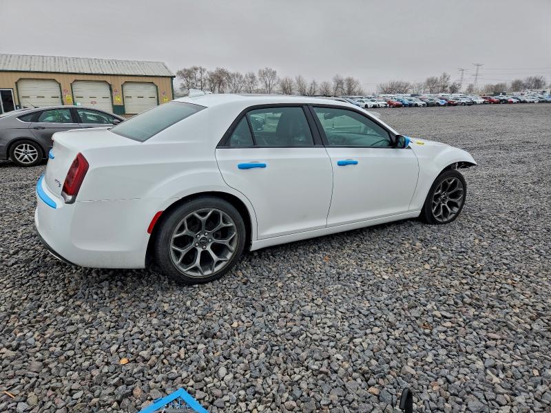 Фото 3 - CHRYSLER 300