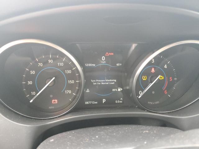 Фото 9 - JAGUAR F-PACE