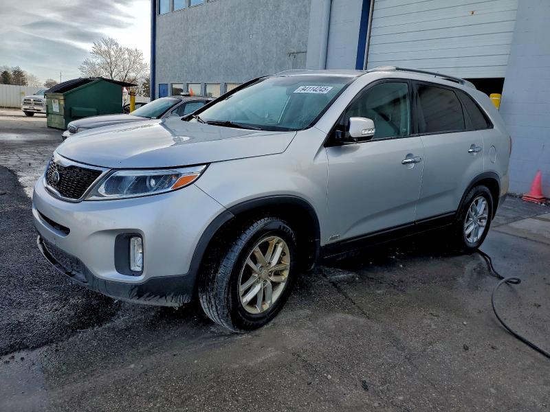 Фото 1 - KIA SORENTO