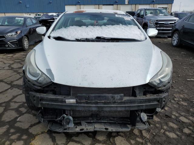 Фото 5 - HYUNDAI ELANTRA