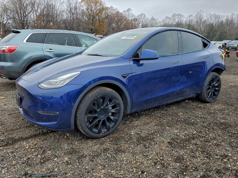 Фото 1 - TESLA MODEL Y