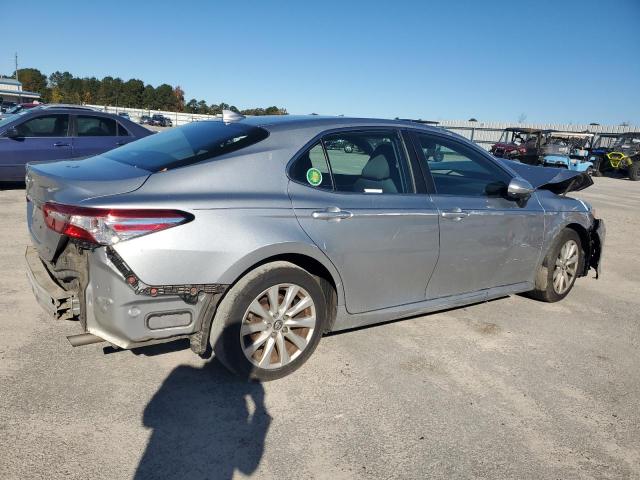 Фото 3 - TOYOTA CAMRY