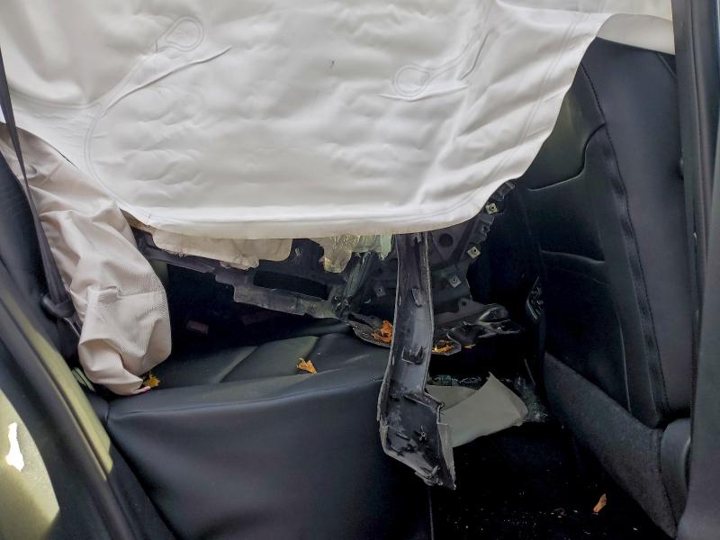 Фото 11 - NISSAN ROGUE