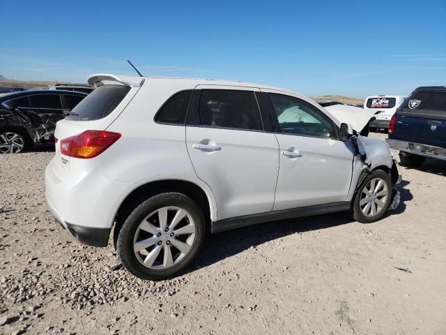 Фото 3 - MITSUBISHI OUTLANDER