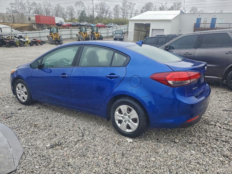 Фото 2 - KIA FORTE