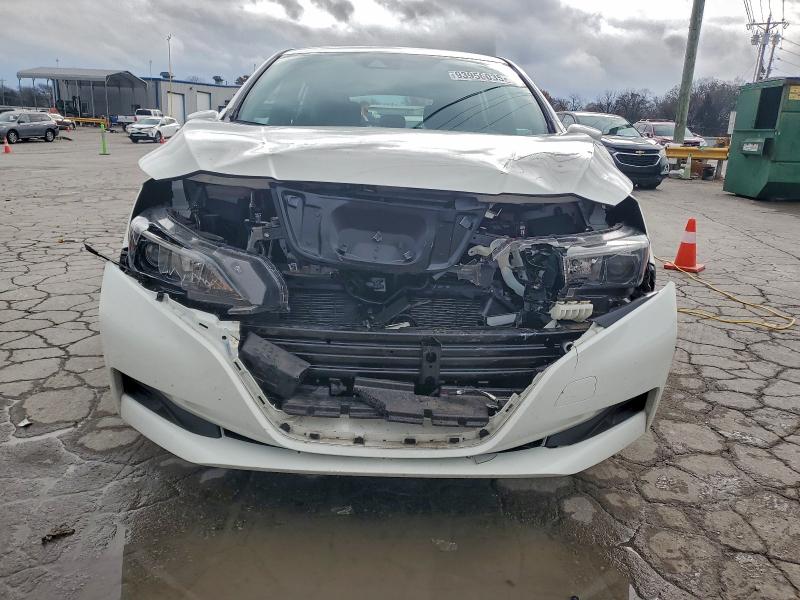 Фото 5 - NISSAN LEAF