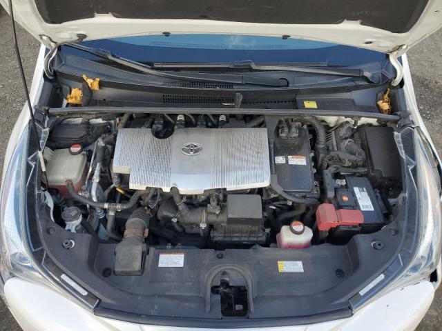 Фото 11 - TOYOTA PRIUS