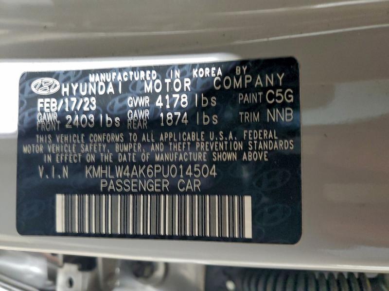 Фото 13 - HYUNDAI ELANTRA