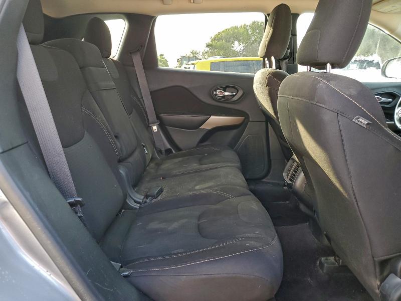 Фото 10 - JEEP GRAND CHER