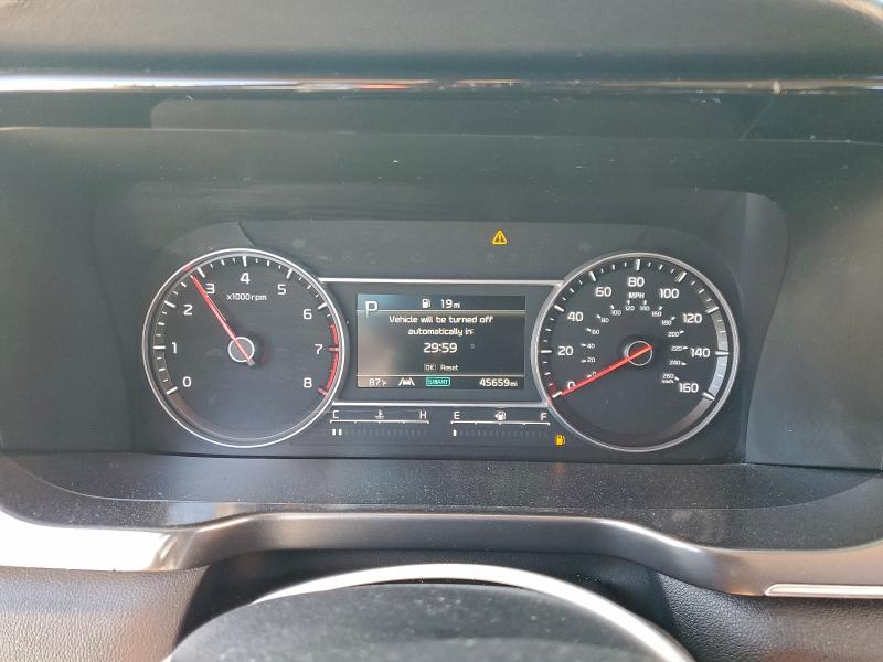 Фото 9 - KIA SORENTO