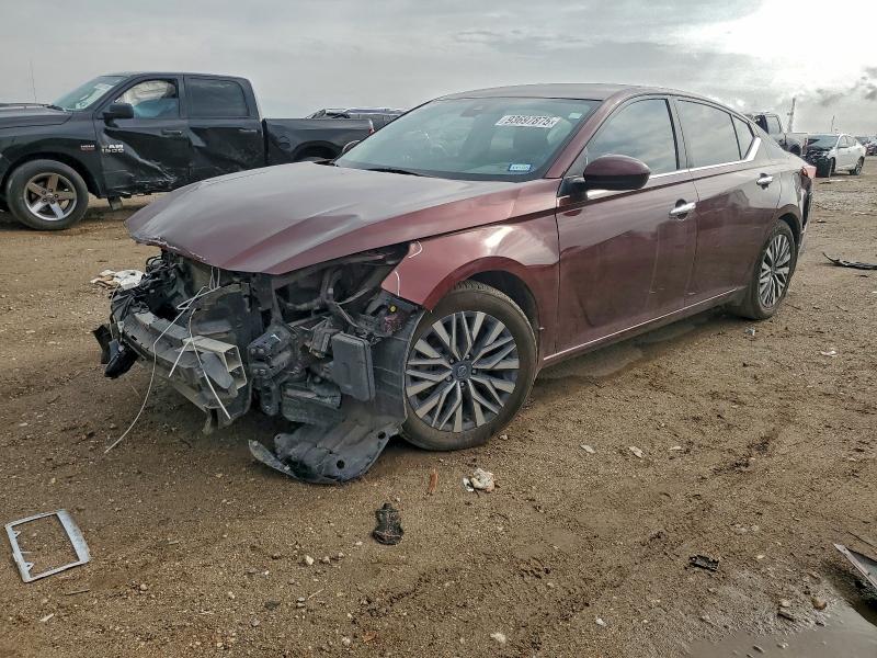 Фото 1 - NISSAN ALTIMA