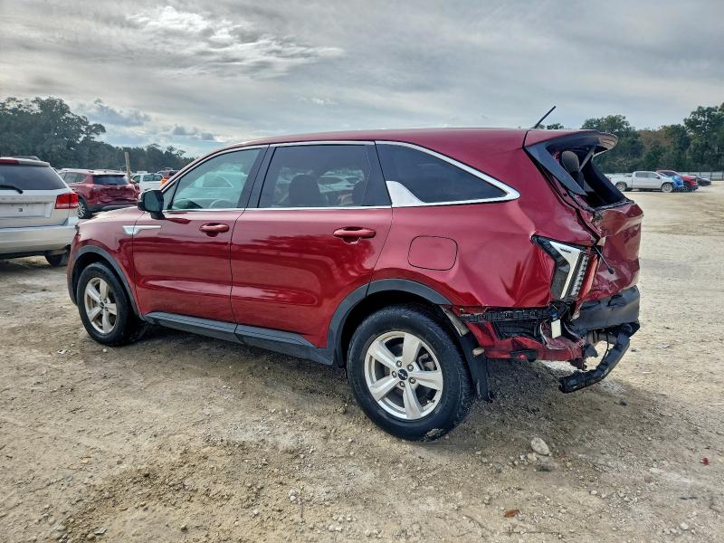 Фото 2 - KIA SORENTO