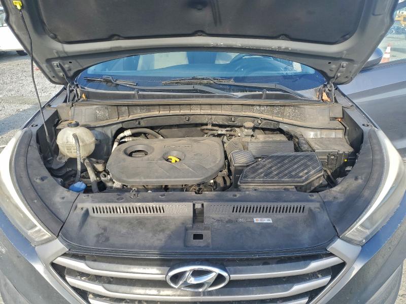 Фото 11 - HYUNDAI TUCSON