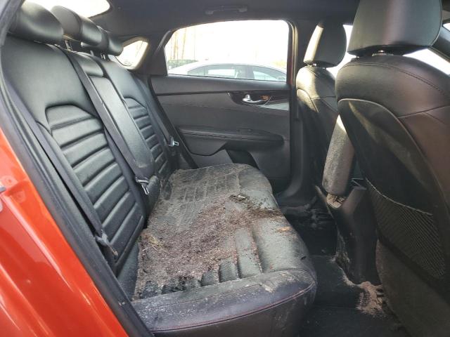 Фото 10 - KIA FORTE