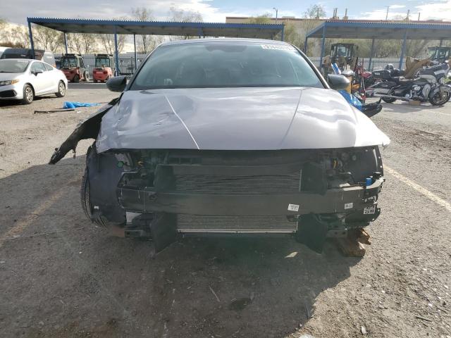 Фото 5 - HYUNDAI ELANTRA