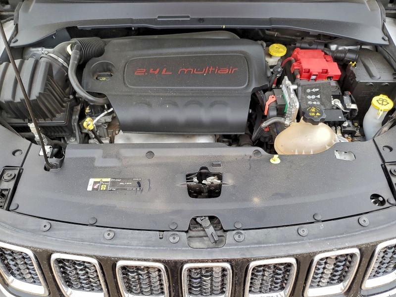 Фото 11 - JEEP COMPASS