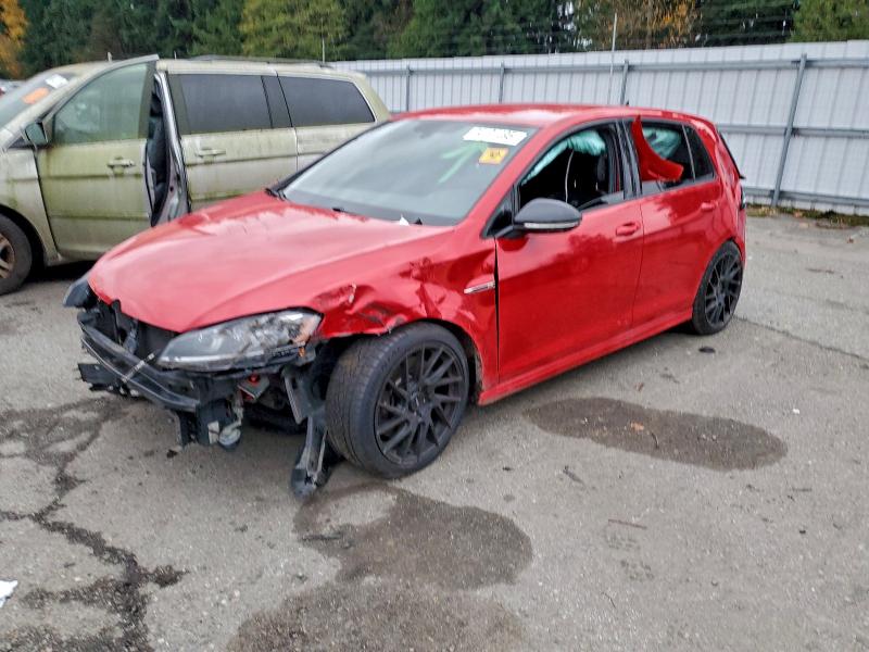 Фото 1 - VOLKSWAGEN GOLF