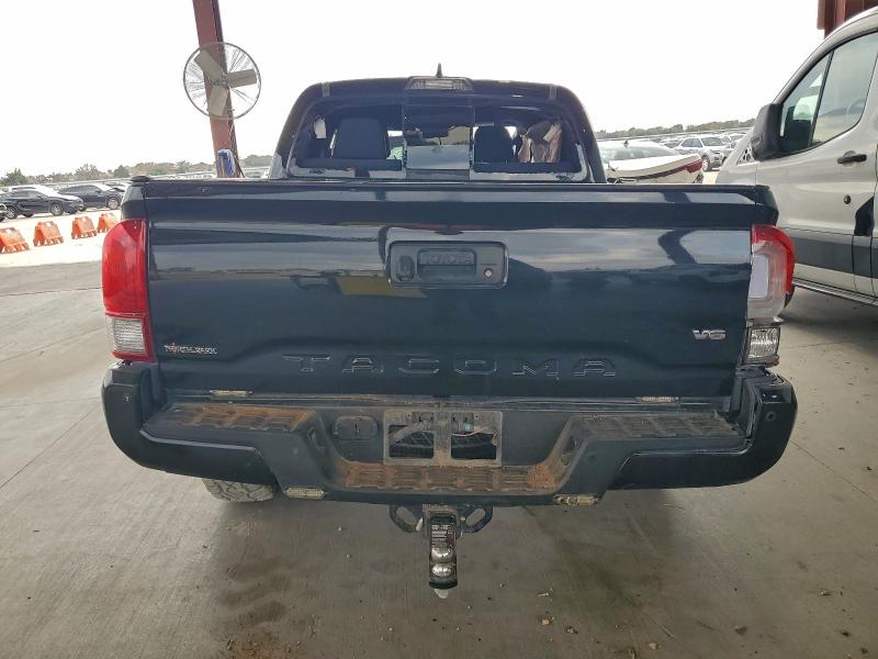 Фото 6 - TOYOTA TACOMA