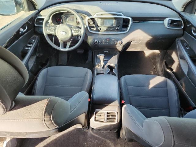 Фото 8 - KIA SORENTO