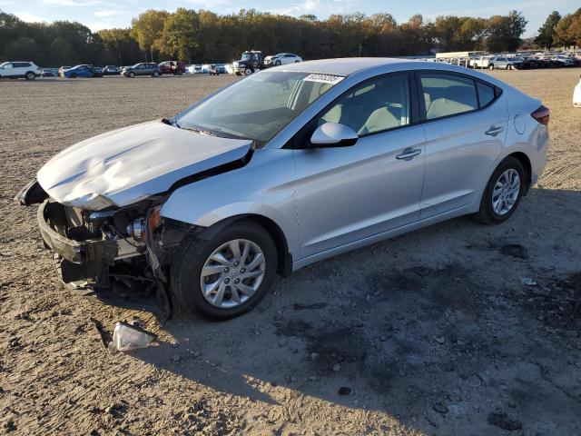 Фото 1 - HYUNDAI ELANTRA