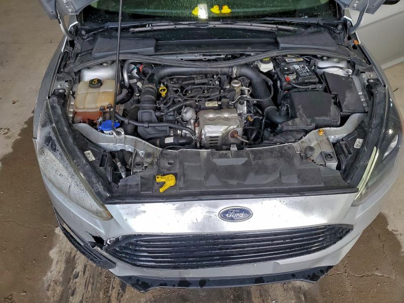 Фото 11 - FORD FOCUS