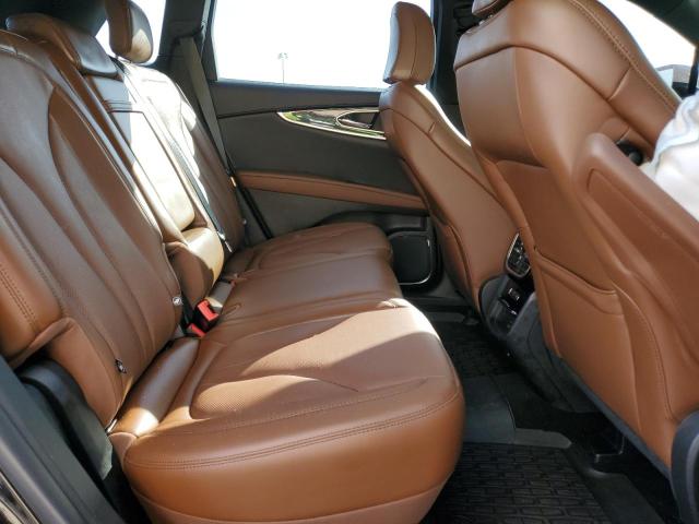 Фото 11 - LINCOLN NAUTILUS