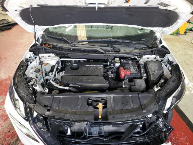 Фото 12 - NISSAN ROGUE