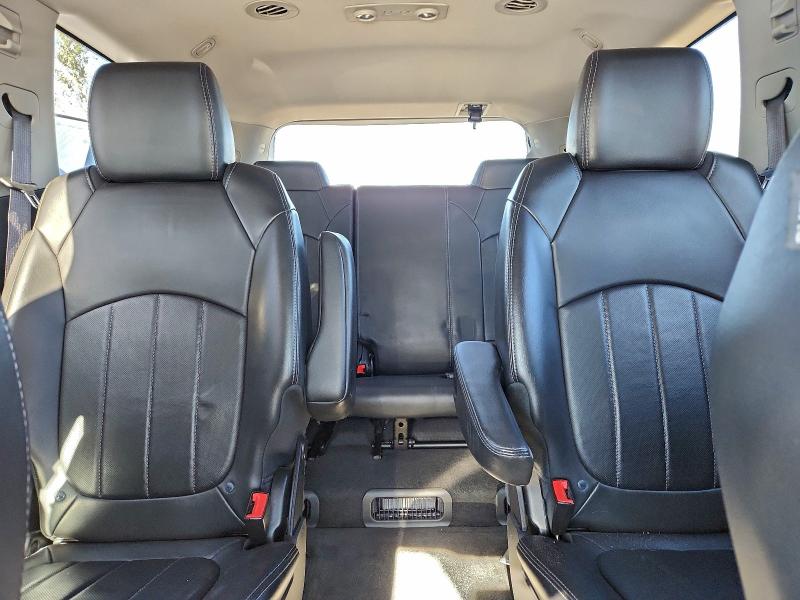 Фото 10 - CHEVROLET TRAVERSE