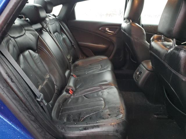 Фото 10 - CHRYSLER 200